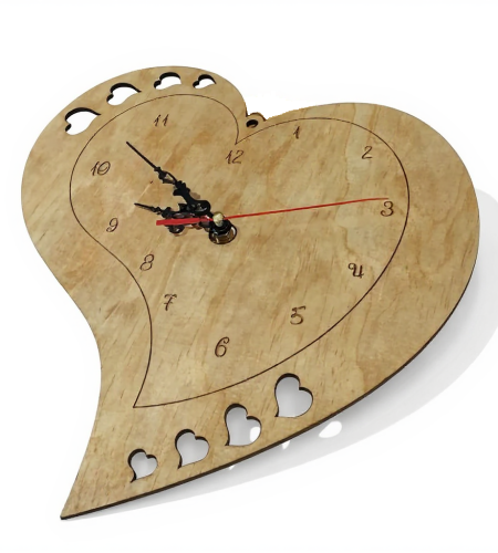 Horloge murale en bois en forme de cœur de 38 cm, décoration romantique avec motifs ajourés, artisanat français